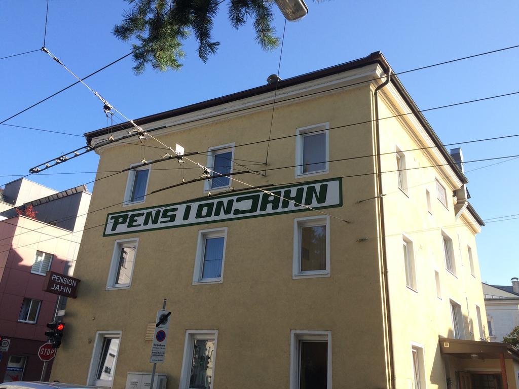 Pension Jahn Salzburg Zewnętrze zdjęcie